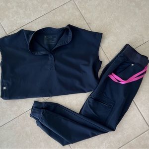 Rafaela™ Oversized Scrub Top XXS and Zamora™ Jogger Scrub Pants XXS PETITE